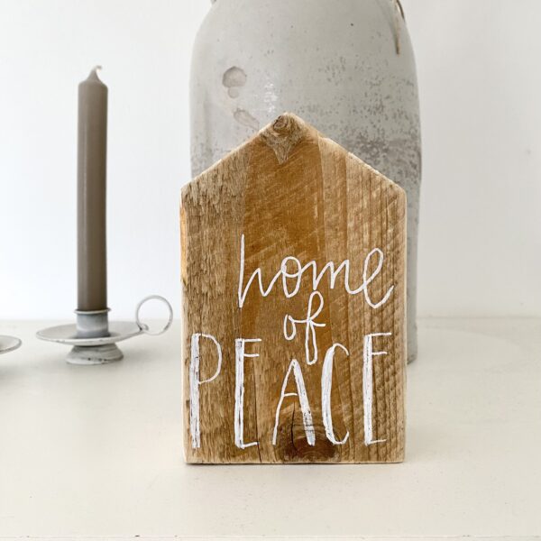 Häuschen „home of peace“